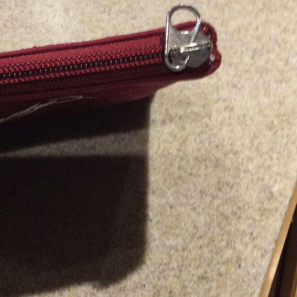 Ed Hardy Accessories bag - Picture 4 of 7